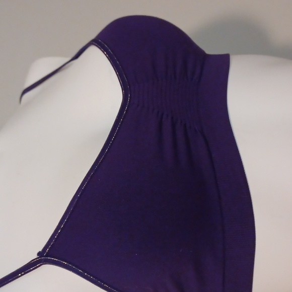 Fabletics Sports Bra - Picture 2 of 4